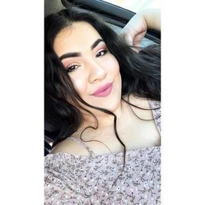 Meet your Posher, Tina